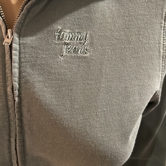 Tommy Hilfiger Tommy Jeans Olive green hoodie. Girls Sz M - Picture 2 of 7